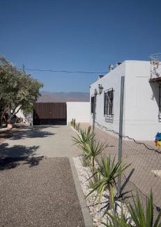 Tabernas House | Oasis Pool in the Desert BBQ and Garden