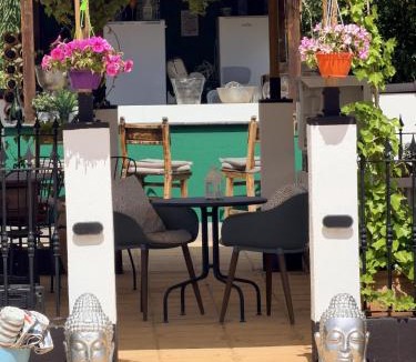 Oria Bed & Breakfast | Oasis View