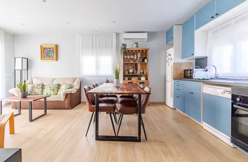 San Isidro Ski Chalet | Oasis with private pool in Madrid!