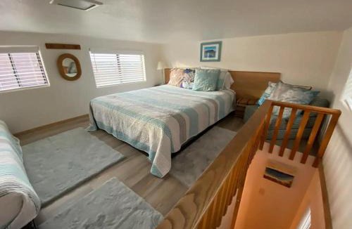 Smith River House | Ocean Cabin 19 with Jacuzzi and Spacious Deck
