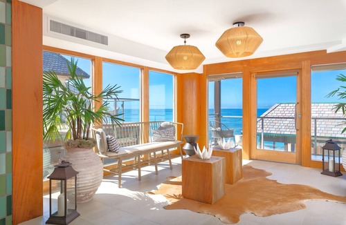 Carlsbad Village Hotel | Ocean Front 2 Queen at Beach Terrace, Outdoor Pool, Free Breakfast
