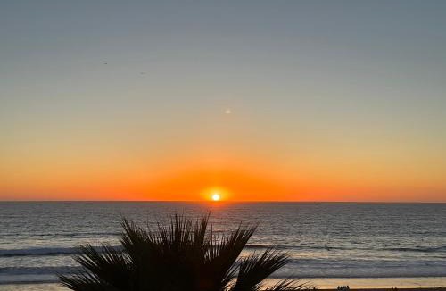 Sand Section Apartment | Ocean Front - 4 Bedroom Manhattan Beach Penthouse