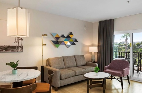 Oceanside Apartment | Oceanside | Coastal Vibes | Pool & Hot Tub