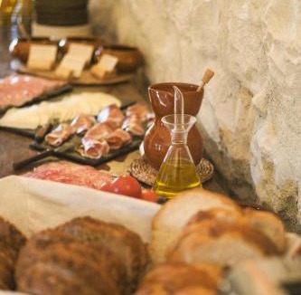 Seguero Hotel | Off Grid Girona