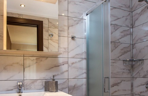 Rhodes Town Apartment | Oleana Castelo studio 8