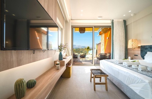 Heraklion Apartment | Oleas Suite Sun Private Pool