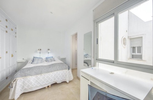 La Goleta Apartment | Ollerias Rooftop