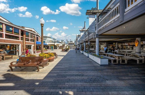 South Redondo Apartment | Oneluxstay 3BR Home Near the Beach