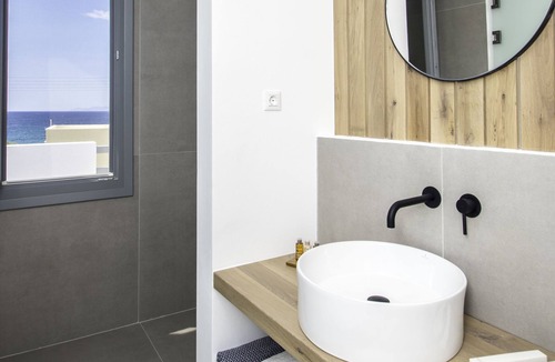 Kini House | Oro Suites