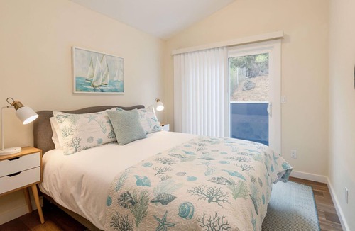 Sharp Park Apartment | Pacifica Ocean Entire Home - near Half Moon Bay, San Francisco & (SFO)