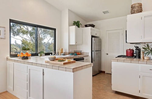 Santa Barbara House | Panoramic Ocean and City Views at Luxury Home with Hot Tub
