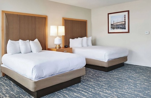Berkeley Hotel | Peaceful Retreat in Berkeley Marina! 3 Posh Units, Near César Chávez Park!