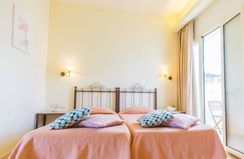 Stalida House | Pela Sofia