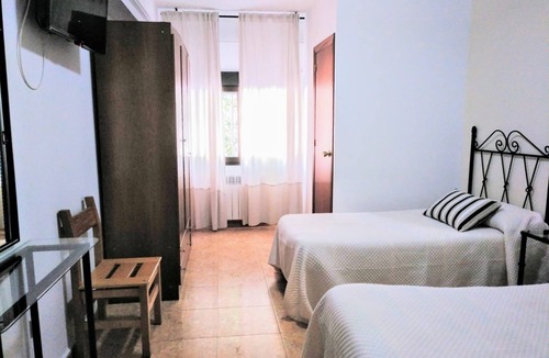 Seron Hotel | Pensión Cuadrado