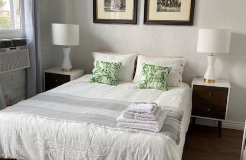 Rampart Village Apartment | Perfect Great Studio Near downtown LA