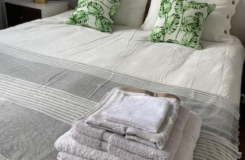 Rampart Village Apartment | Perfect Great Studio Near downtown LA