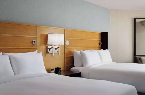 South Redondo Hotel | Pet-Friendly Beach Bliss! Just Steps to the Beach, Relaxing Outdoor Pool