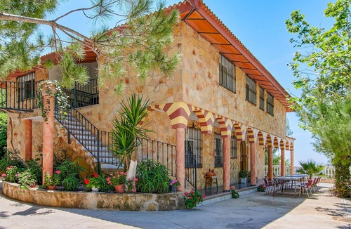 Dona Mencia House | Pet friendly home in Doña Mencía