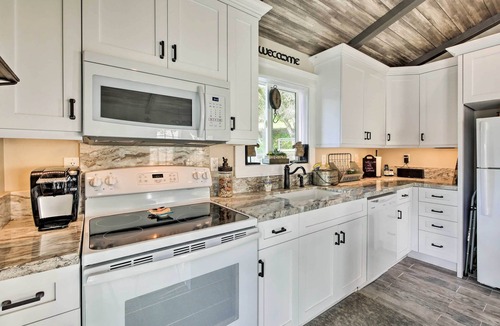 Trabuco Canyon Cottage | Pet-Friendly Trabuco Canyon Cottage w/Yard!