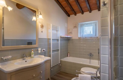 Pergine Valdarno House | Pianelli by Interhome