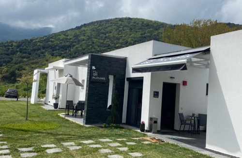 Stavros Apartment | PLOUMIS seaside villas