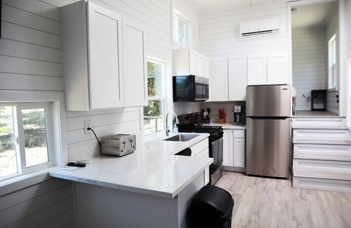 Fallbrook Cabin | Pomelo Cabin @ Vinyard Winery, 6 Adults, 2 Kids, Wifi, AC, Fallbrook
