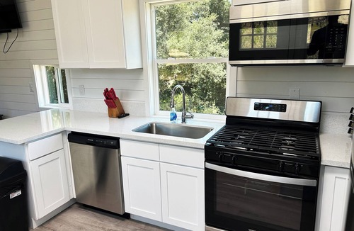 Fallbrook Cabin | Pomelo Cabin @ Vinyard Winery, 6 Adults, 2 Kids, Wifi, AC, Fallbrook
