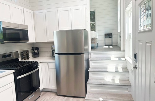 Fallbrook Cabin | Pomelo Cabin @ Vinyard Winery, 6 Adults, 2 Kids, Wifi, AC, Fallbrook