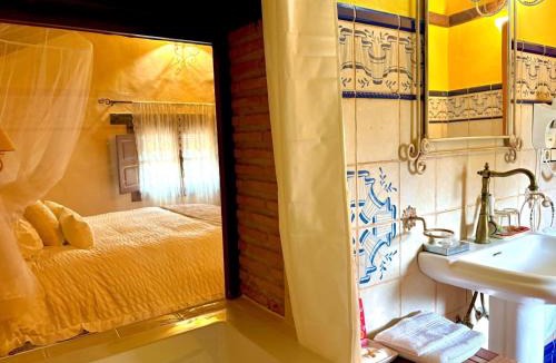 Gibralgalia Hotel | Posada Los Cántaros