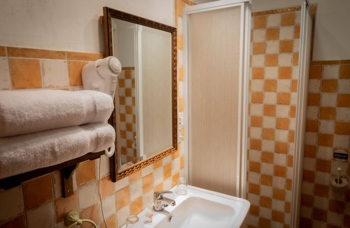 Cercedilla House | Posada Peña Pintada by Vivere Stays
