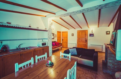 Elche De La Sierra Hostel | Posada Peñarrubia