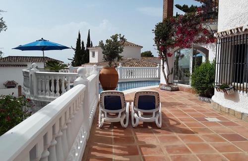 Mijas Villa | Preciosa y Luminosa Villa con Piscina Mijas Costa