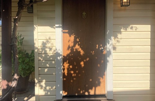 Orland House | Pristine & Charming One Bedroom Home. Includes all utilities except electricity