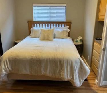 Smith River House | Private Cabin 21 with Jacuzzi and Spacious Deck