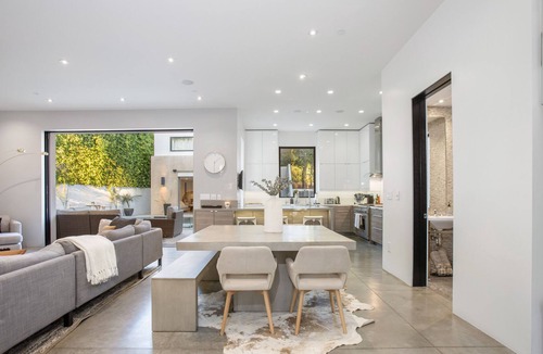 West Hollywood Villa | Private Modern Villa + Back house [Prime Location]