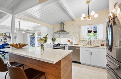 Valley Glen House | Private Pool and Dog Friendly Near Universal Studios