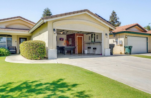 Pumpkin Center House | Private Pool & Patio: Pet-Friendly Bakersfield Gem