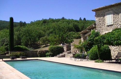 Cereste House | Provence Céreste in Luberon, 18th century sheepfold, between Apt and Manosque, on 47 ha