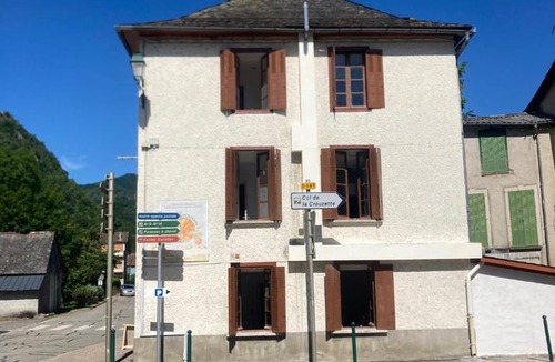 Biert Cabin | Pyrenean Pursuits