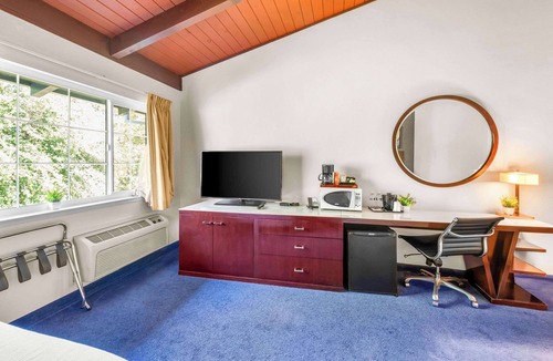 Jackson Hotel | Quality Inn & Suites Jackson