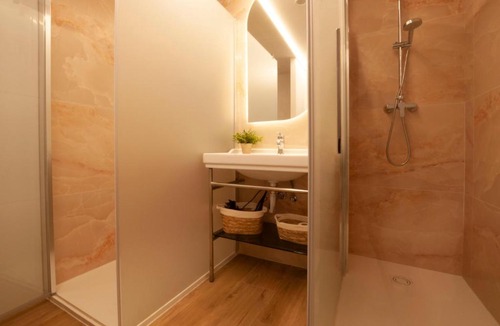 Nou Moles Apartment | Quiet Loft