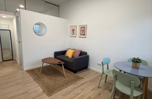 San Blas-Canillejas Apartment | Refurbished flat in an excellent location - Longares
