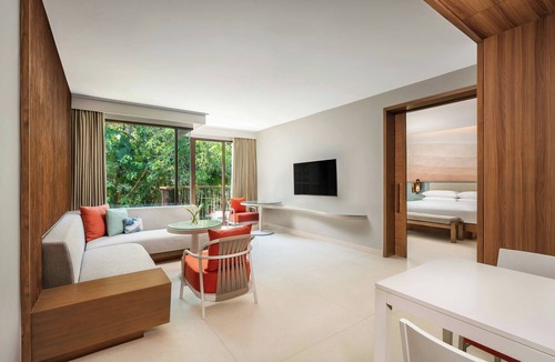Mai Khao Resort | Renaissance Phuket Resort & Spa