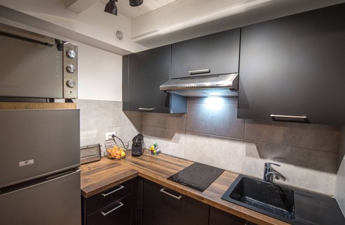 Les Claux Ski Chalet | Renovated 80m2 duplex in chalet. Ski-in ski-out option