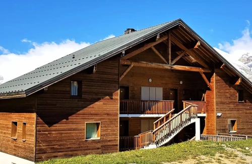 La Joue du Loup Ski Chalet | Residence La Crête Du Berger - Chalet 8 people - The shepherd's crest