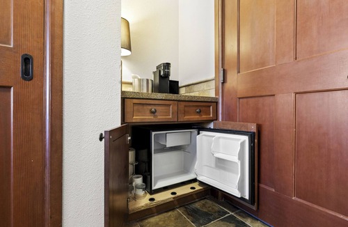 Olympic Valley Apartment | Resort Perks! Everline Corner Retreat w/3 Units
