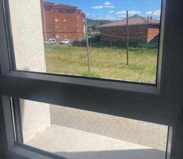 Robledo de Chavela Apartment | Robledo de Chavela, apartamento con cama doble y sofá cama doble en el centro de Robledo de Chavela