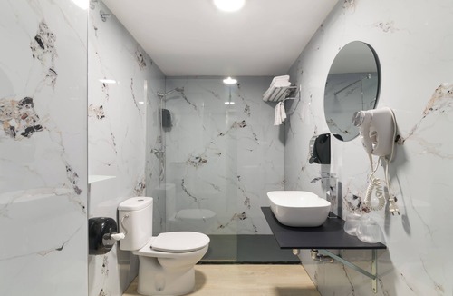 Hispanoamerica Hostel | Roisa Hostal Boutique