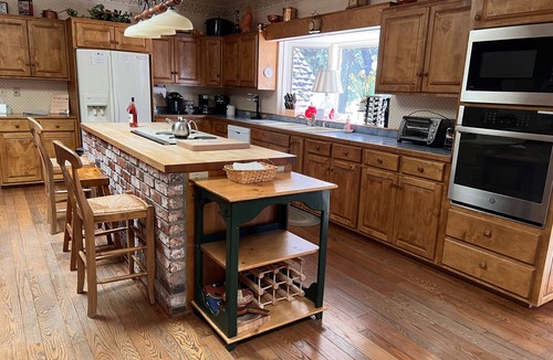Penn Valley House | Rough & Ready Vineyards Guesthouse