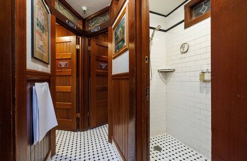 North Beach Hotel | San Remo Hotel